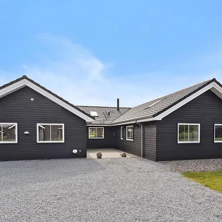 Feriehus 7 Bedroom Beautiful In Sydals